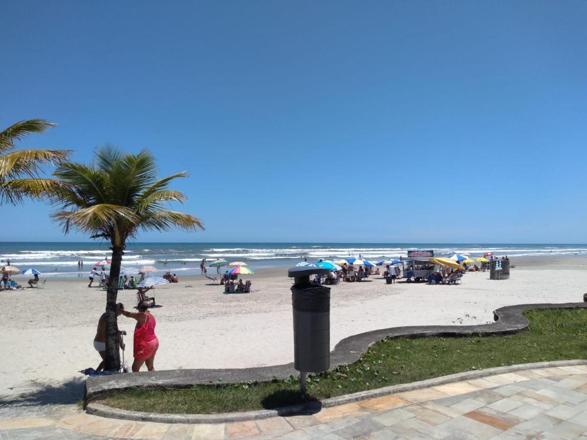 Casa Linda E Aconchegante Com Piscina -Aquecimento Solar O Ano Todo Perto Da Praia برايا جراندي المظهر الخارجي الصورة